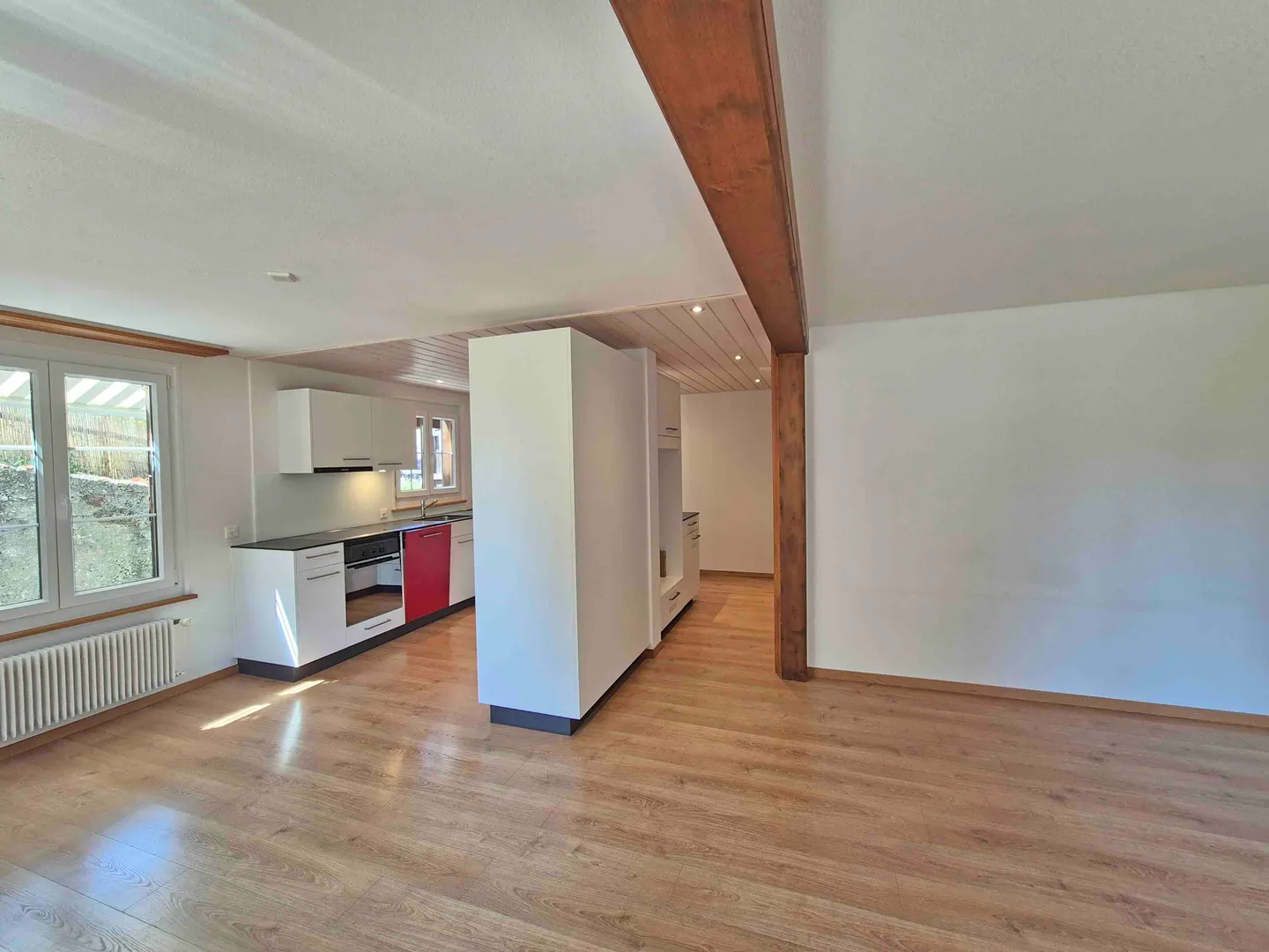 Cozy Maisonette Apartment - Photo 3 of 8