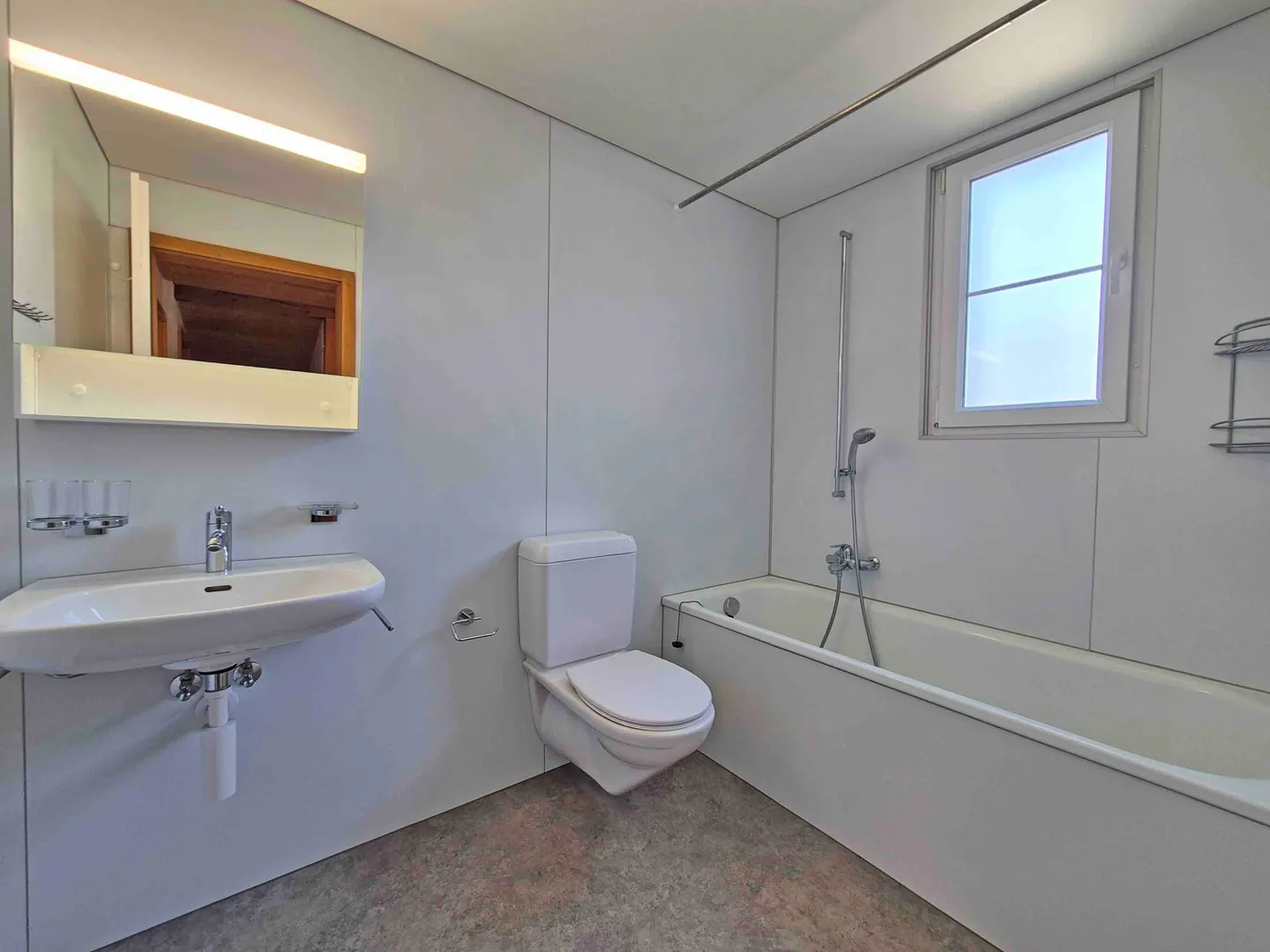 Cozy Maisonette Apartment - Photo 6 of 8