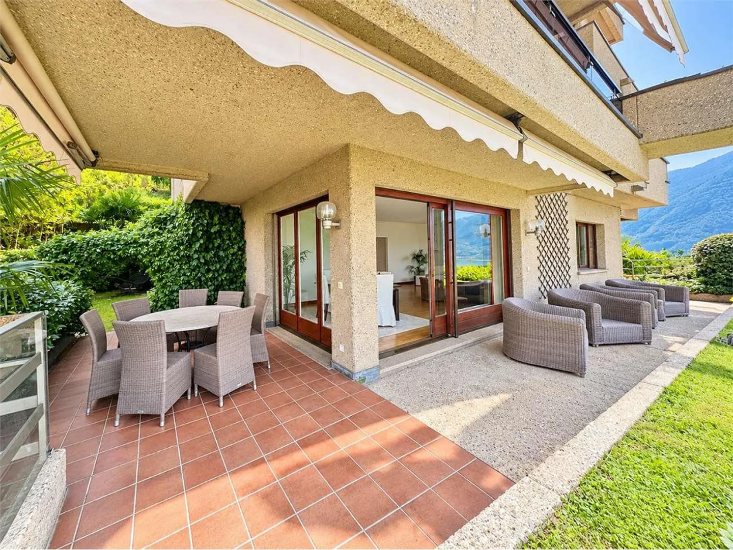 Wohnung mit Seeblick und Garten - Foto 3 von 13