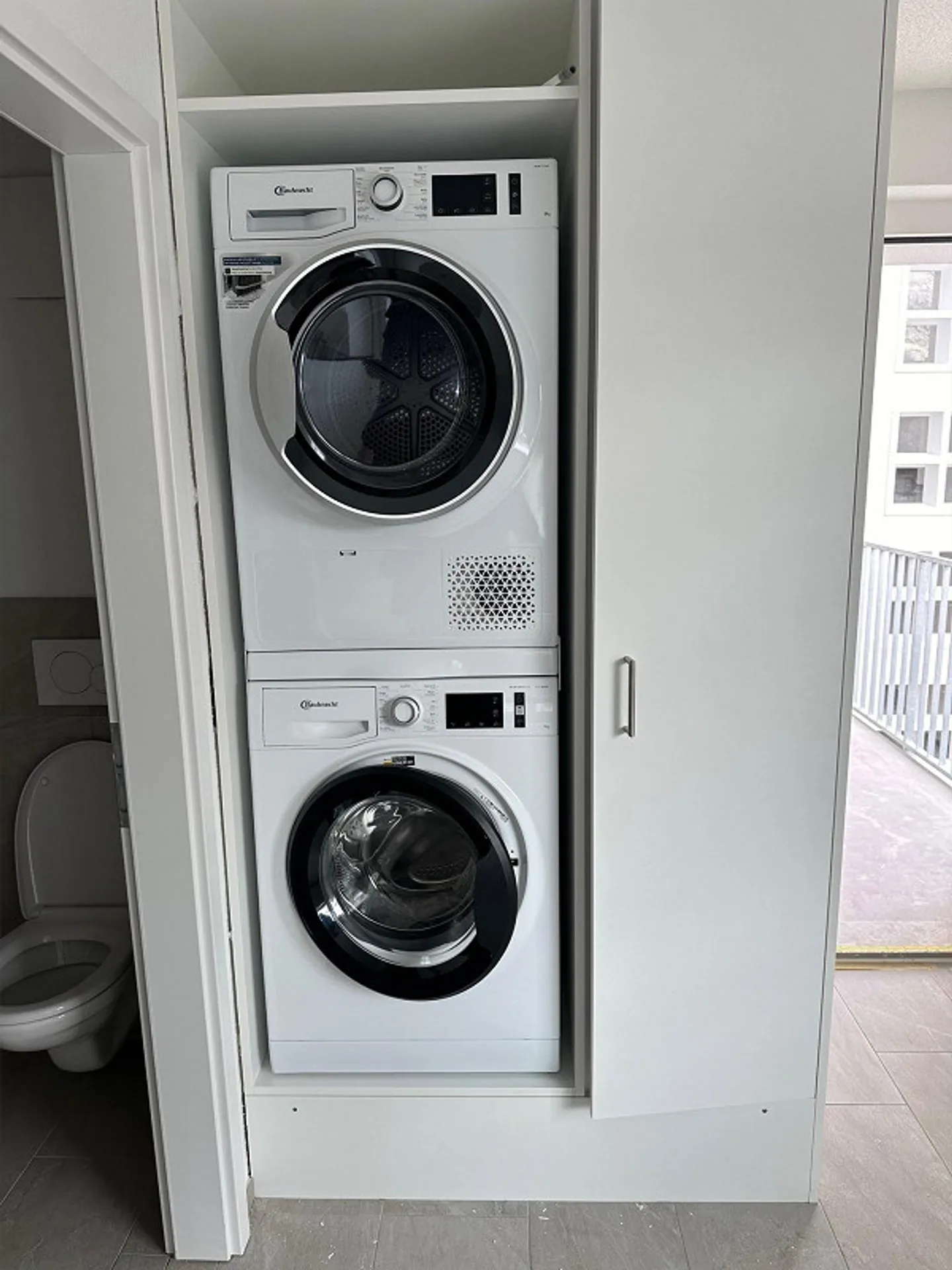 Modernes Apartment mit Balkon - Foto 5 von 6
