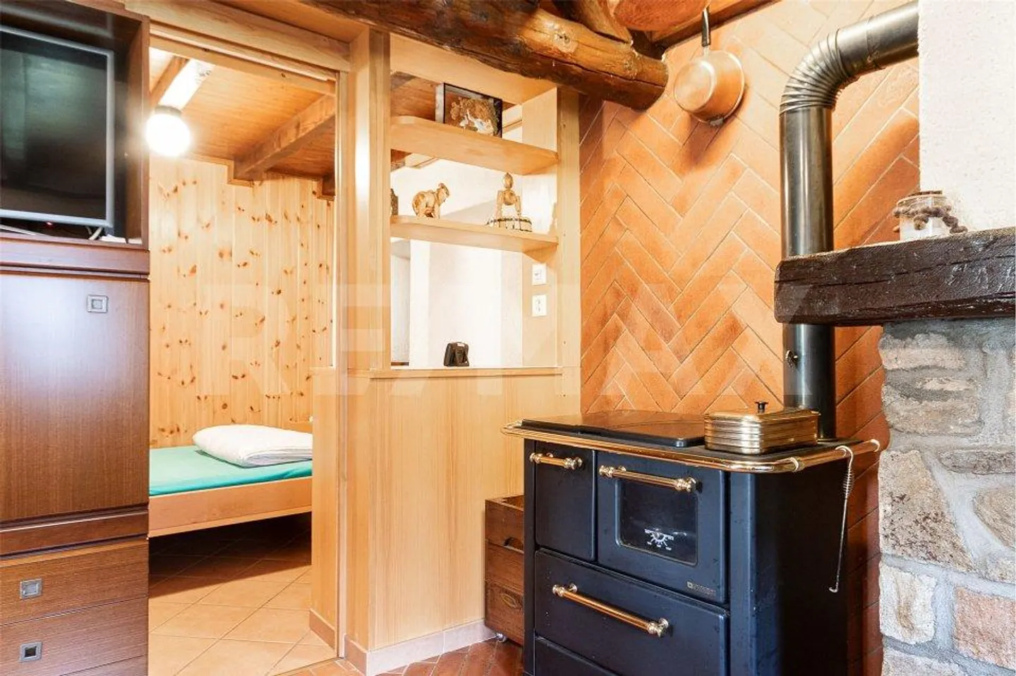 Rustico mit 4,5 Zimmern auf 950 m ü.M. - Foto 7 von 13