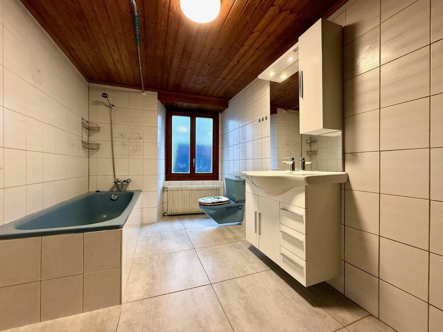 4.5 Room Apartment with Garden and Fireplace Near the Center - Photo 9 of 9