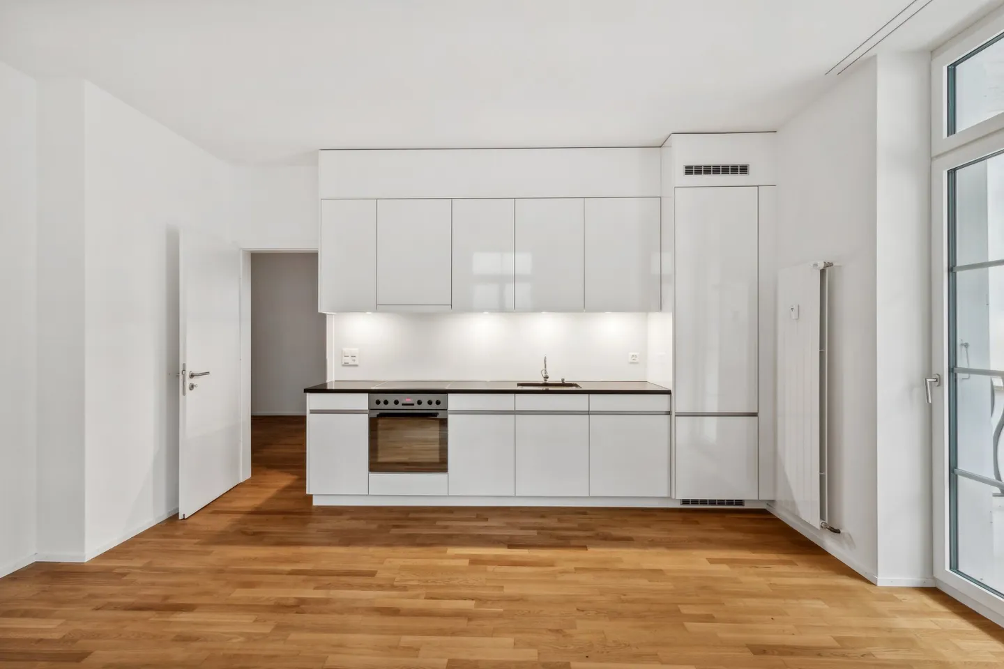 Charmante Wohnung in Enge - Foto 2 von 8