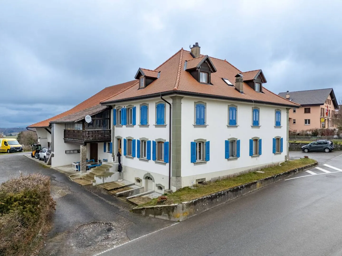 Edificio in affitto con 4 appartamenti e un fienile - Foto 6 di 8