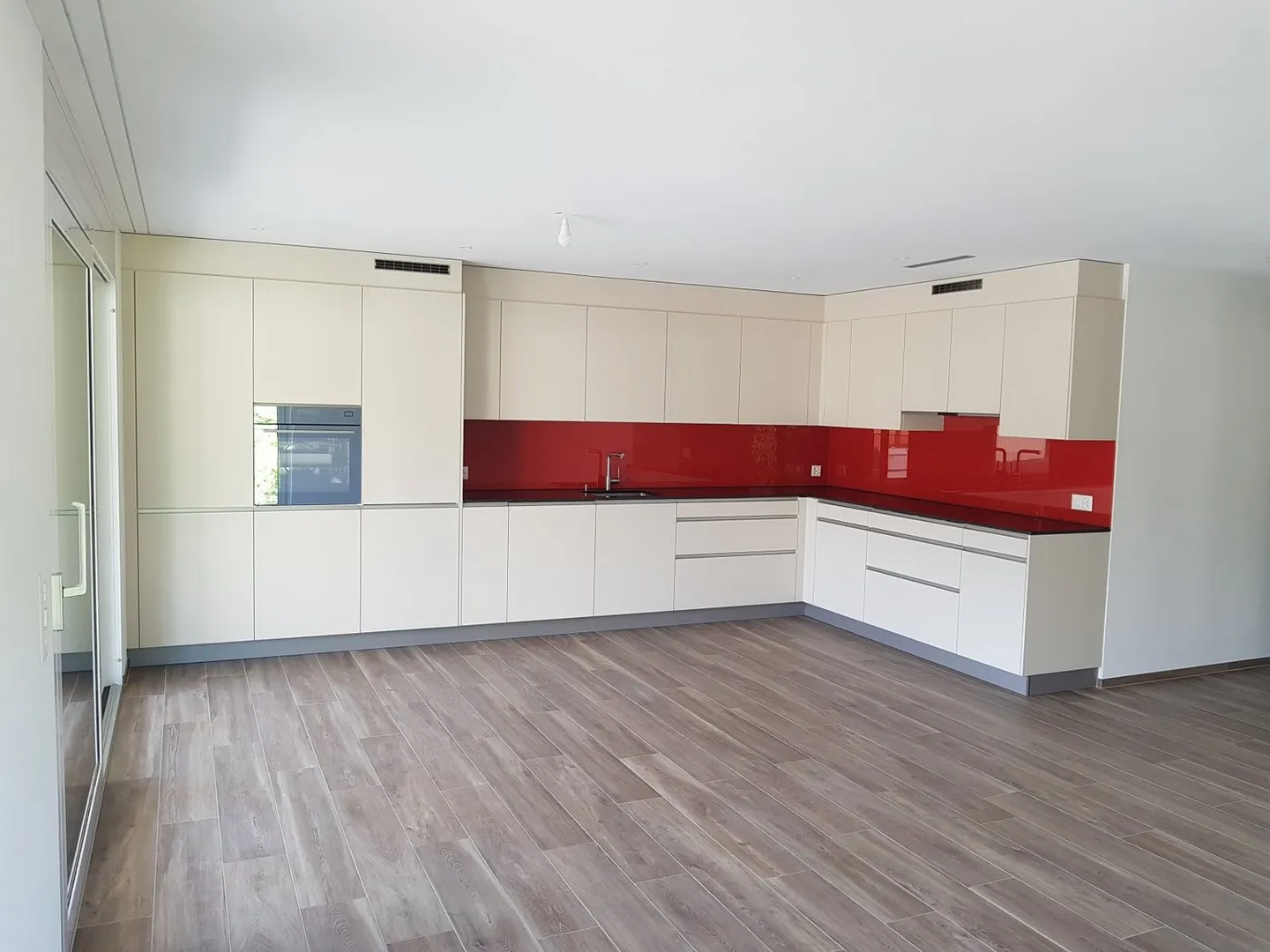 4,5 Zimmerwohnung gleich am Bahnhof Sempach-Winterthur - Foto 1 di 7