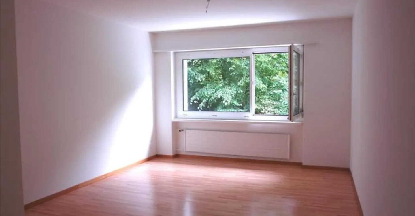 Vivere in una posizione soleggiata con vista sul lago - Foto 6 di 10
