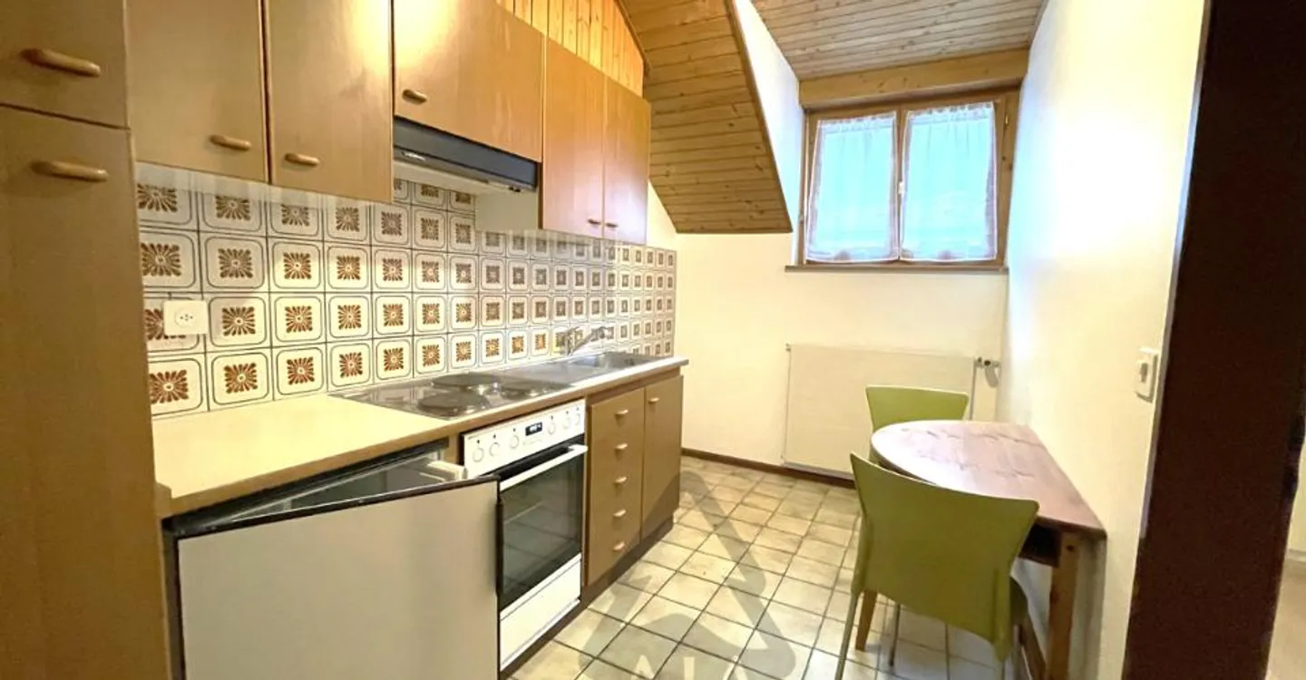 Saint-Imier, income-generating building in the center of the municipality - Photo 8 of 15