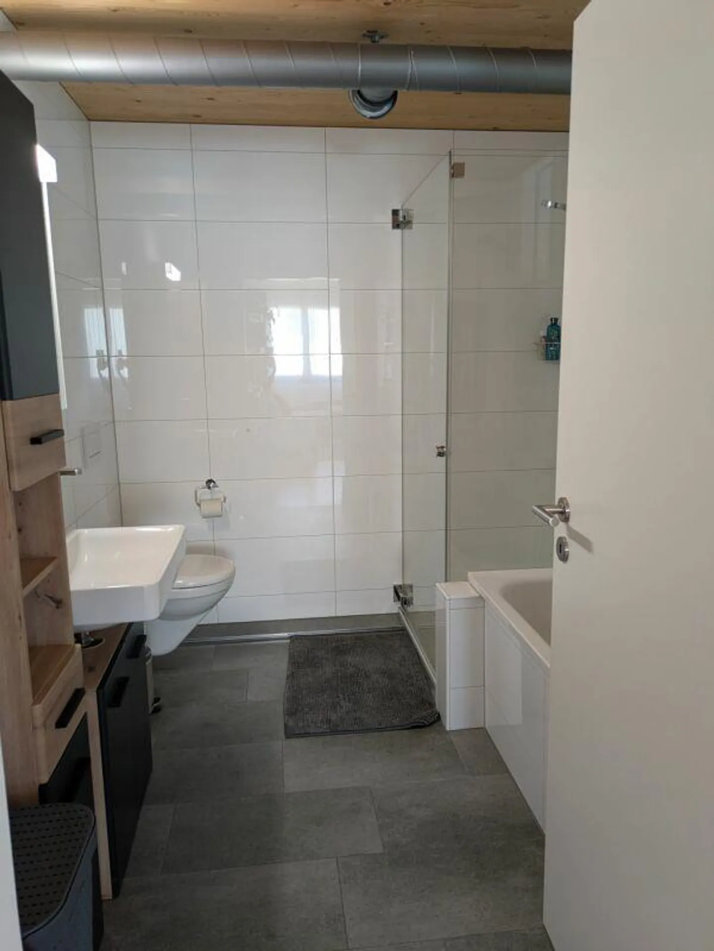 Modern 3.5 room apartment in a central location - Photo 9 of 10