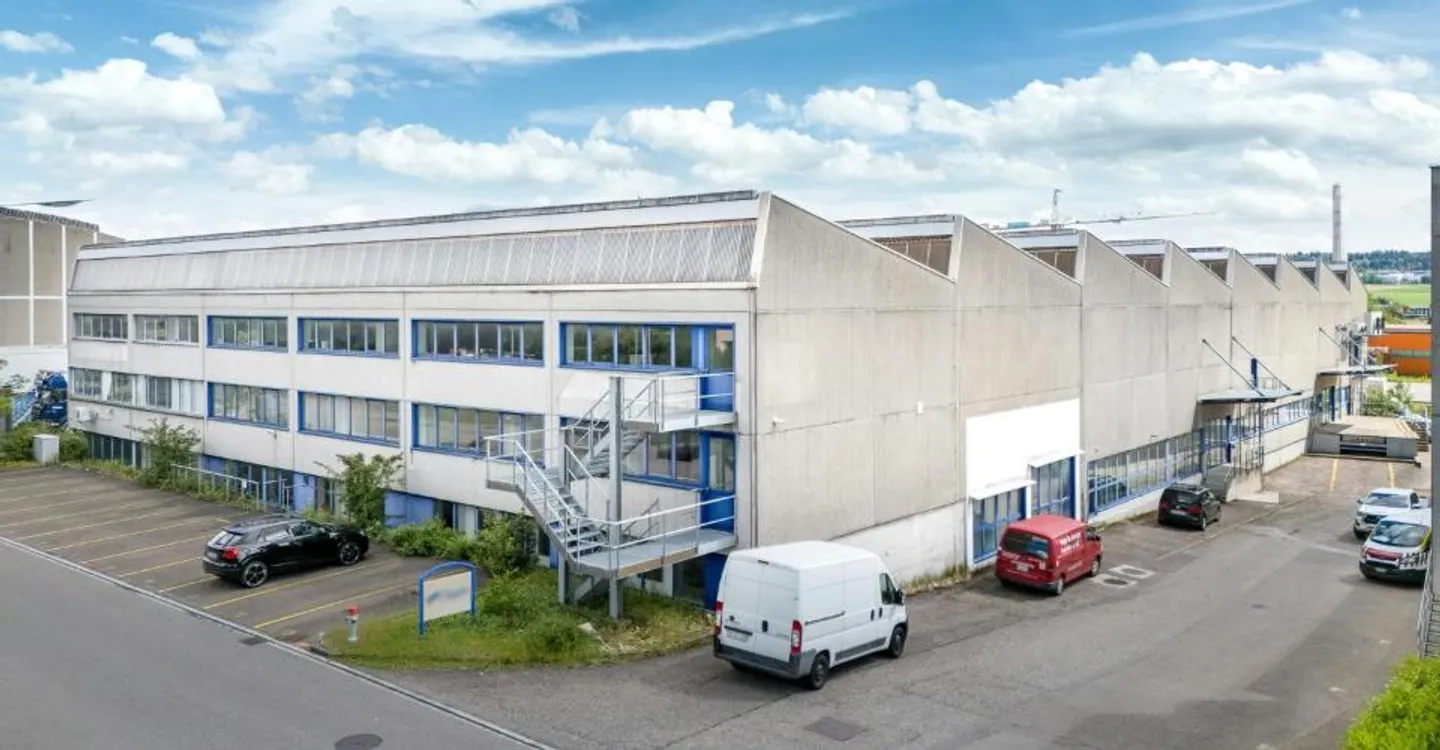 Your production site with high hall, large gates, high floor load - Photo 1 of 7
