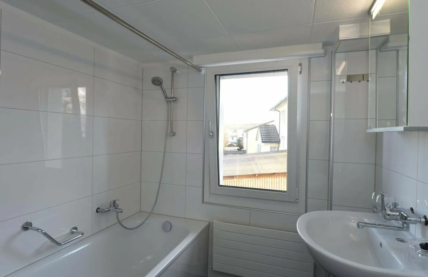 Attractive residential/commercial property in a panoramic location - Photo 8 of 18