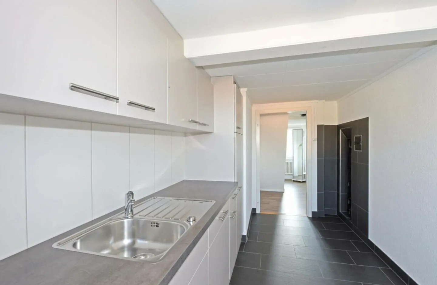 Attractive residential/commercial property in a panoramic location - Photo 9 of 18