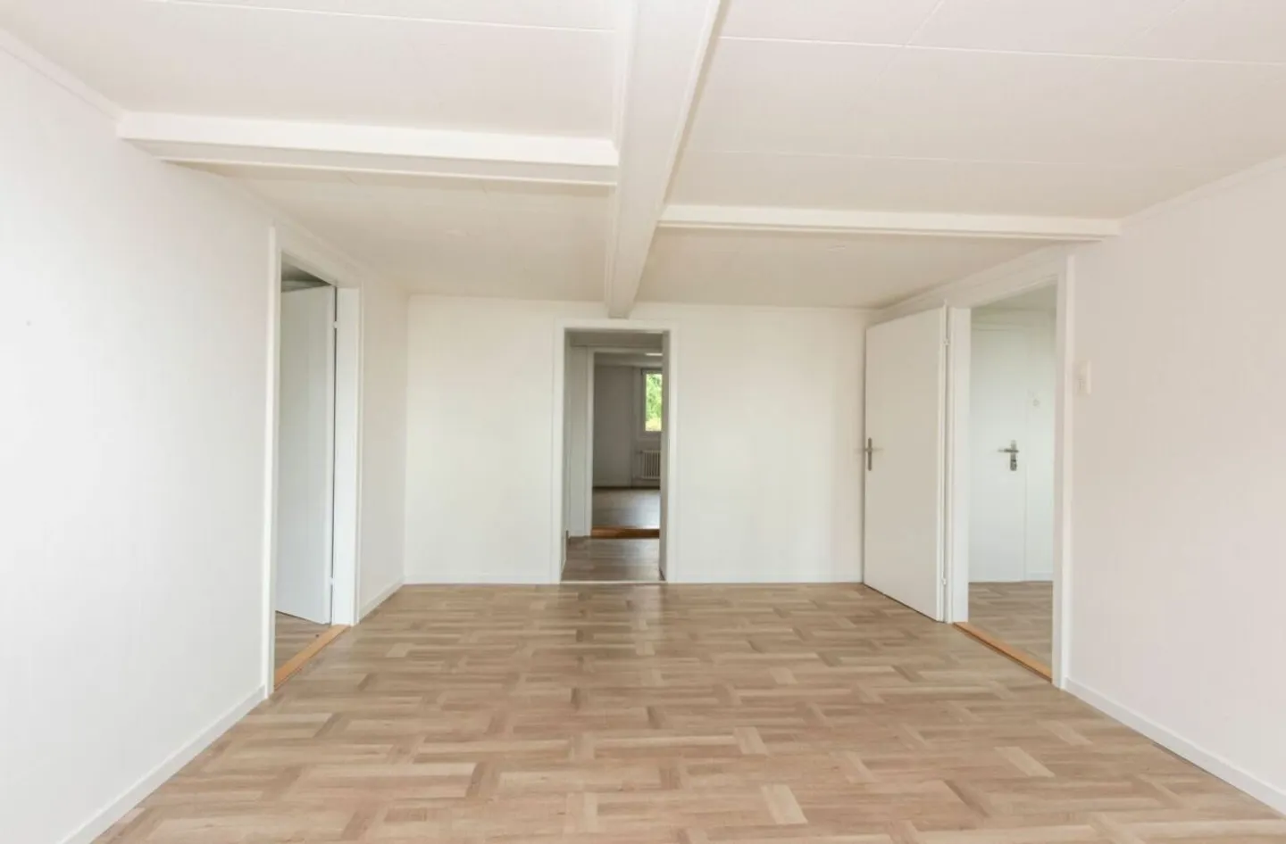 Attractive residential/commercial property in a panoramic location - Photo 12 of 18