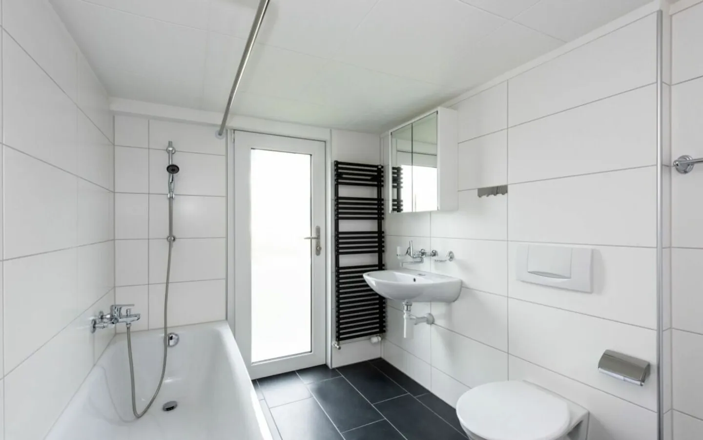 Attractive residential/commercial property in a panoramic location - Photo 13 of 18