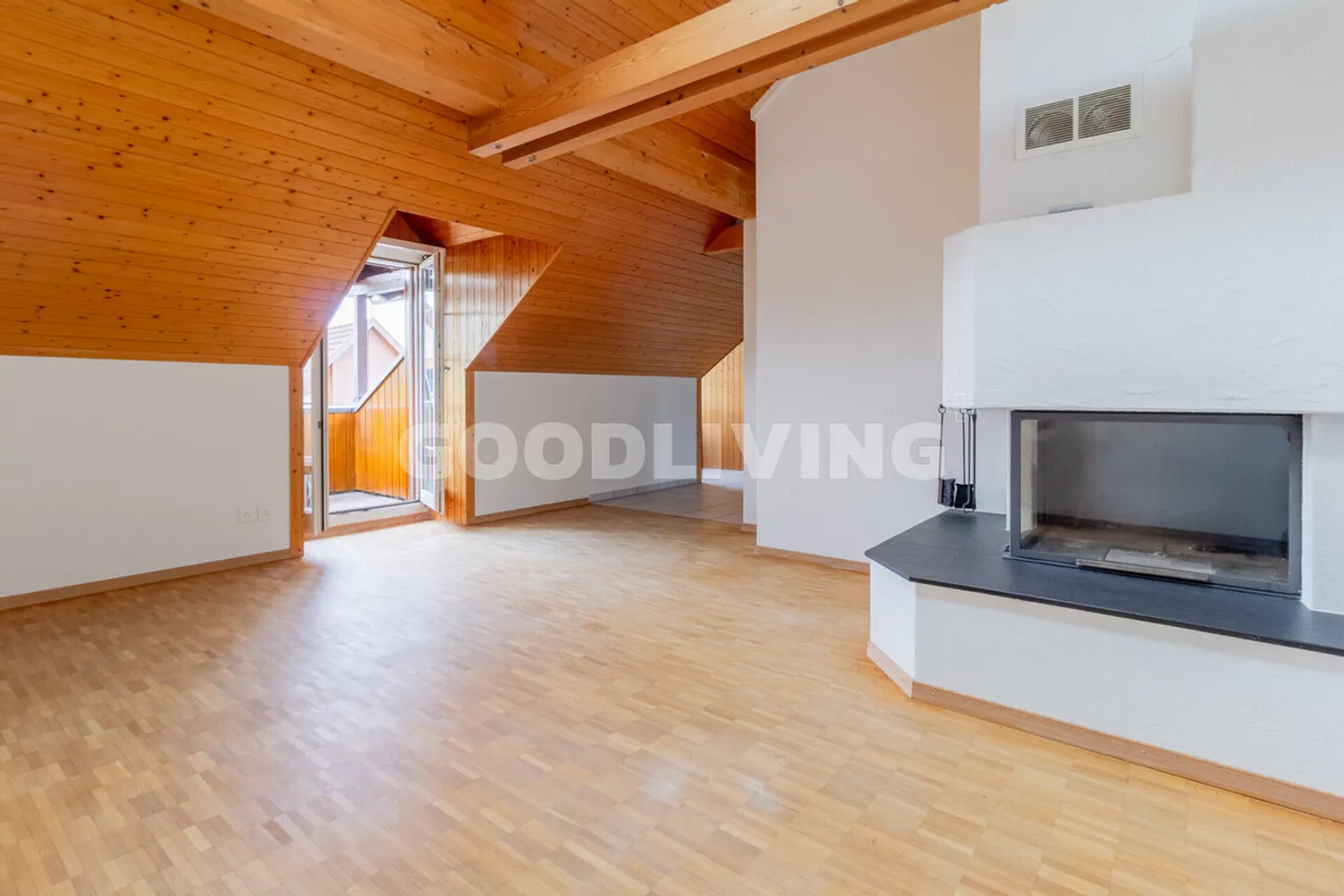 Appartement sous les combles confortable avec cheminée et charme - Photo 5 sur 5