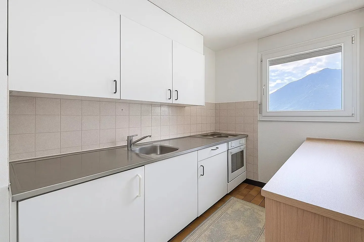 Appartement Charmant avec Vue - Photo 5 sur 6