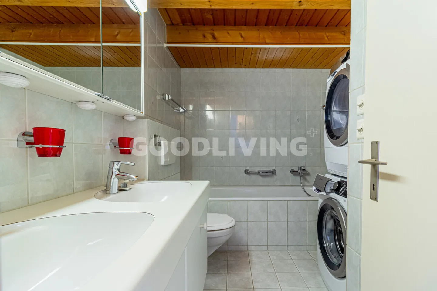 Appartement sous les combles confortable avec cheminée et charme - Photo 2 sur 5