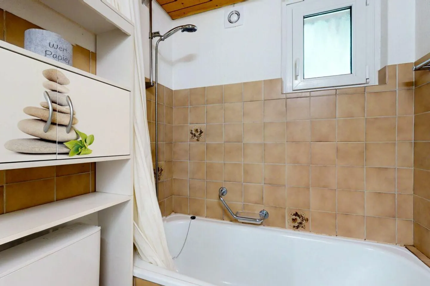 Wohnung in Zweifamilienhaus mit Charme - Foto 9 von 11