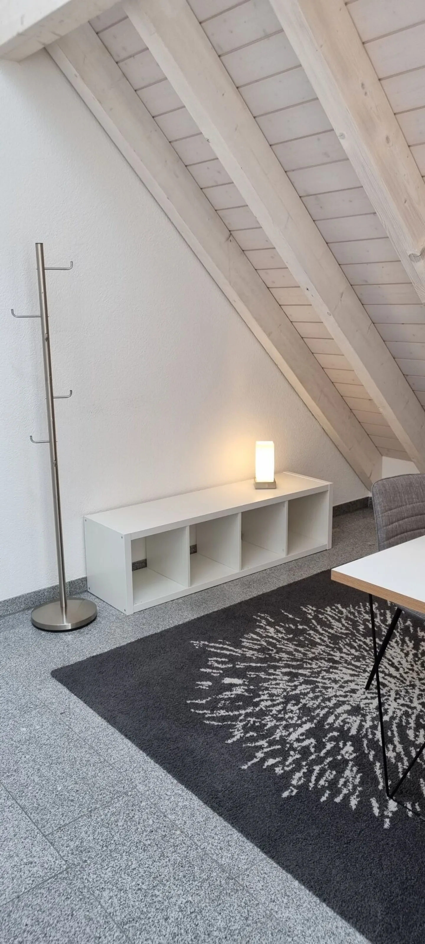 Möbliertes Penthouse - Foto 7 von 8