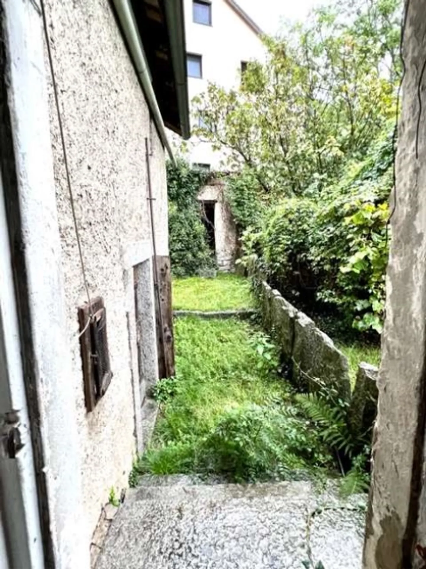 Spacious Ticino House 6.5 Rooms with Garden - Photo 11 of 20