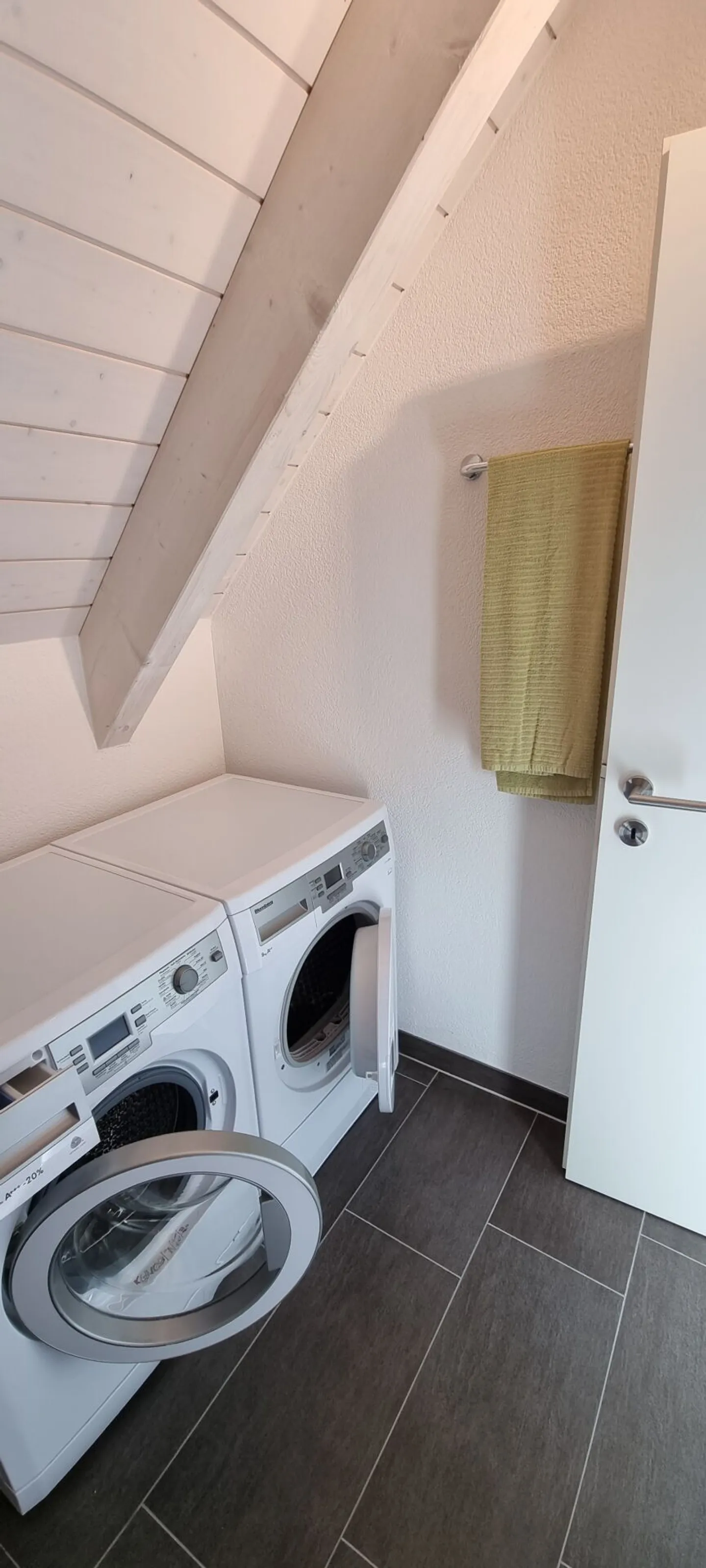 Möbliertes Penthouse - Foto 4 von 8