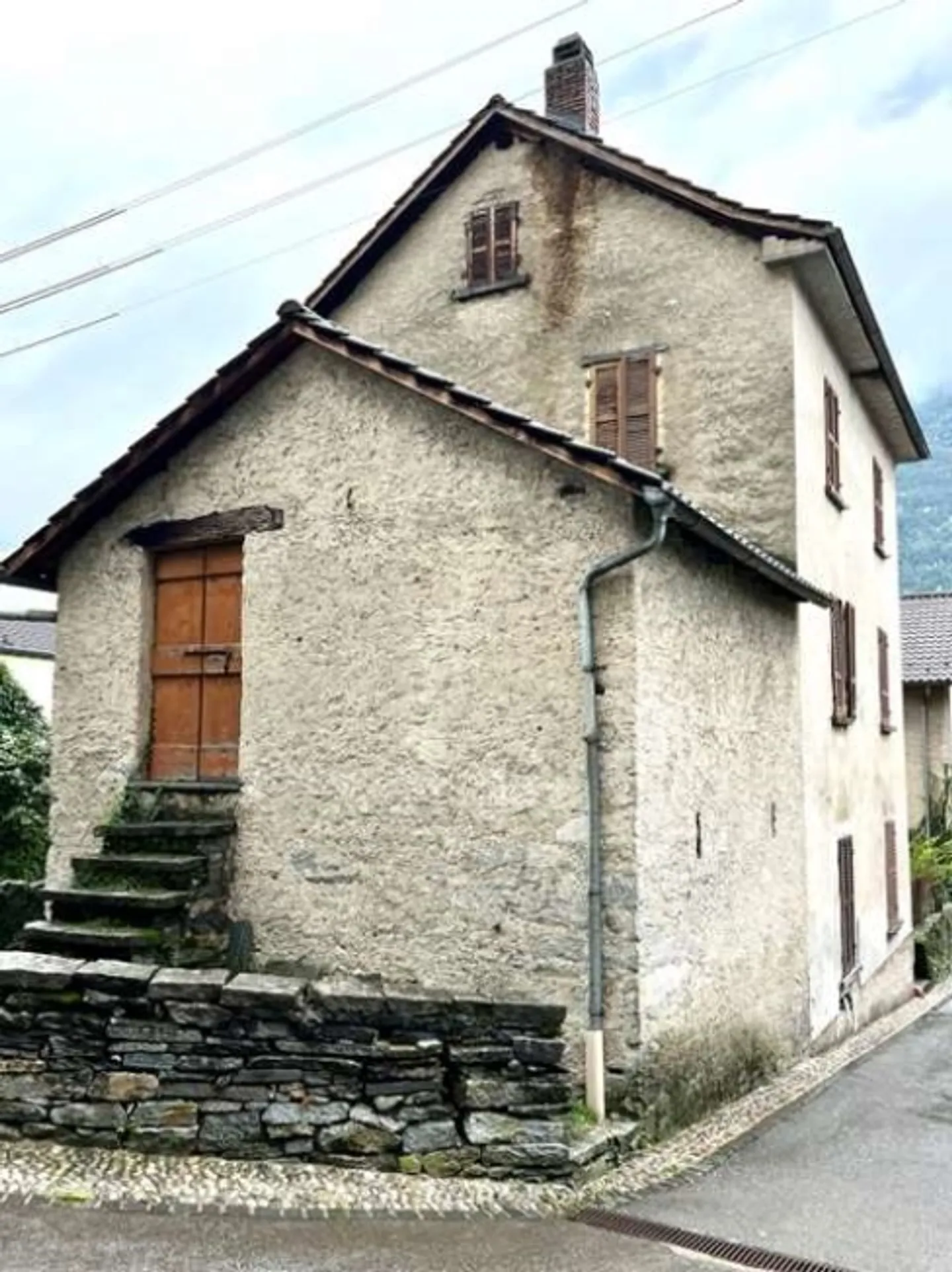 Spacious Ticino House 6.5 Rooms with Garden - Photo 12 of 20