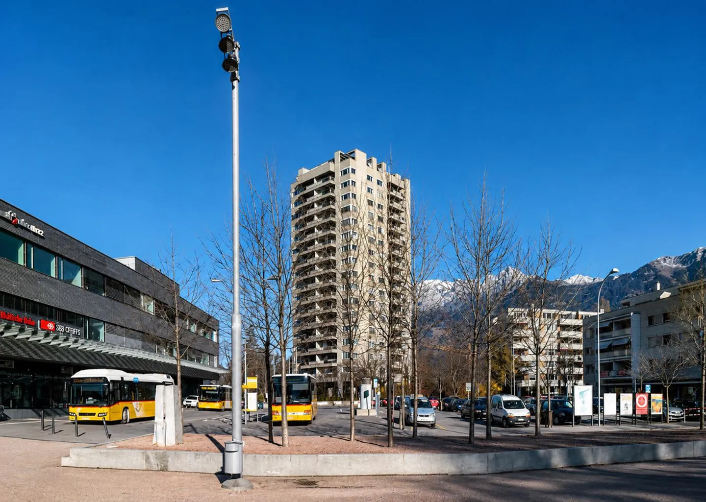 Vivere con vista: appartamento di 3,5 locali al 9° piano vicino alla stazione di Landquart - Foto 1 di 8
