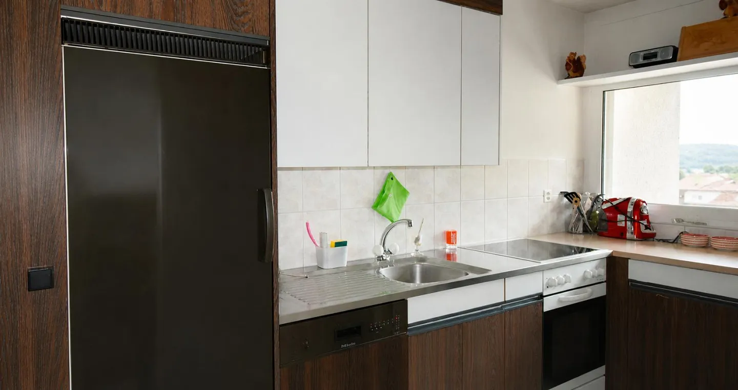 Vivere con vista: appartamento di 3,5 locali al 9° piano vicino alla stazione di Landquart - Foto 5 di 8