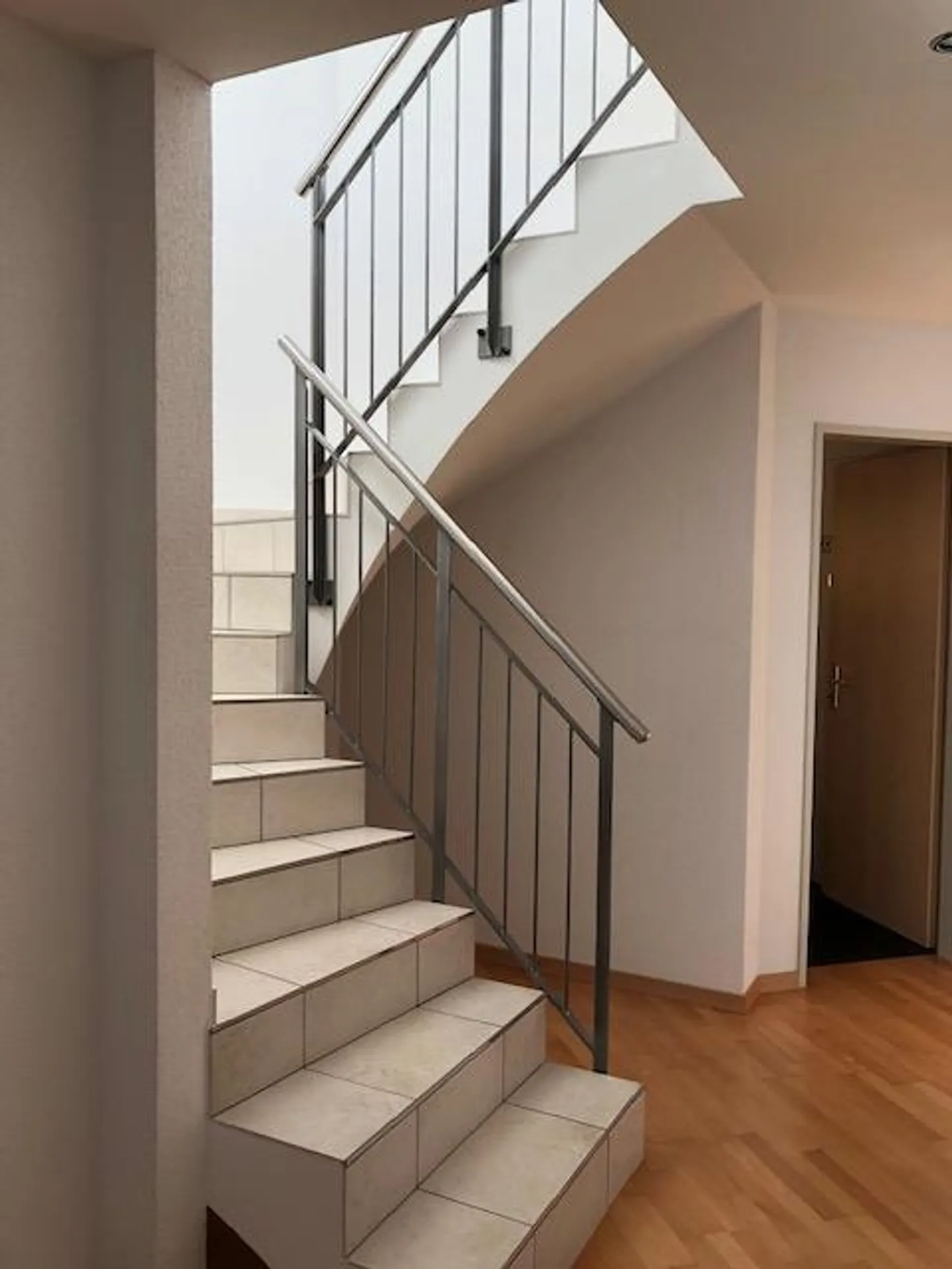 Geräumige Maisonette-Wohnung - Foto 8 von 9