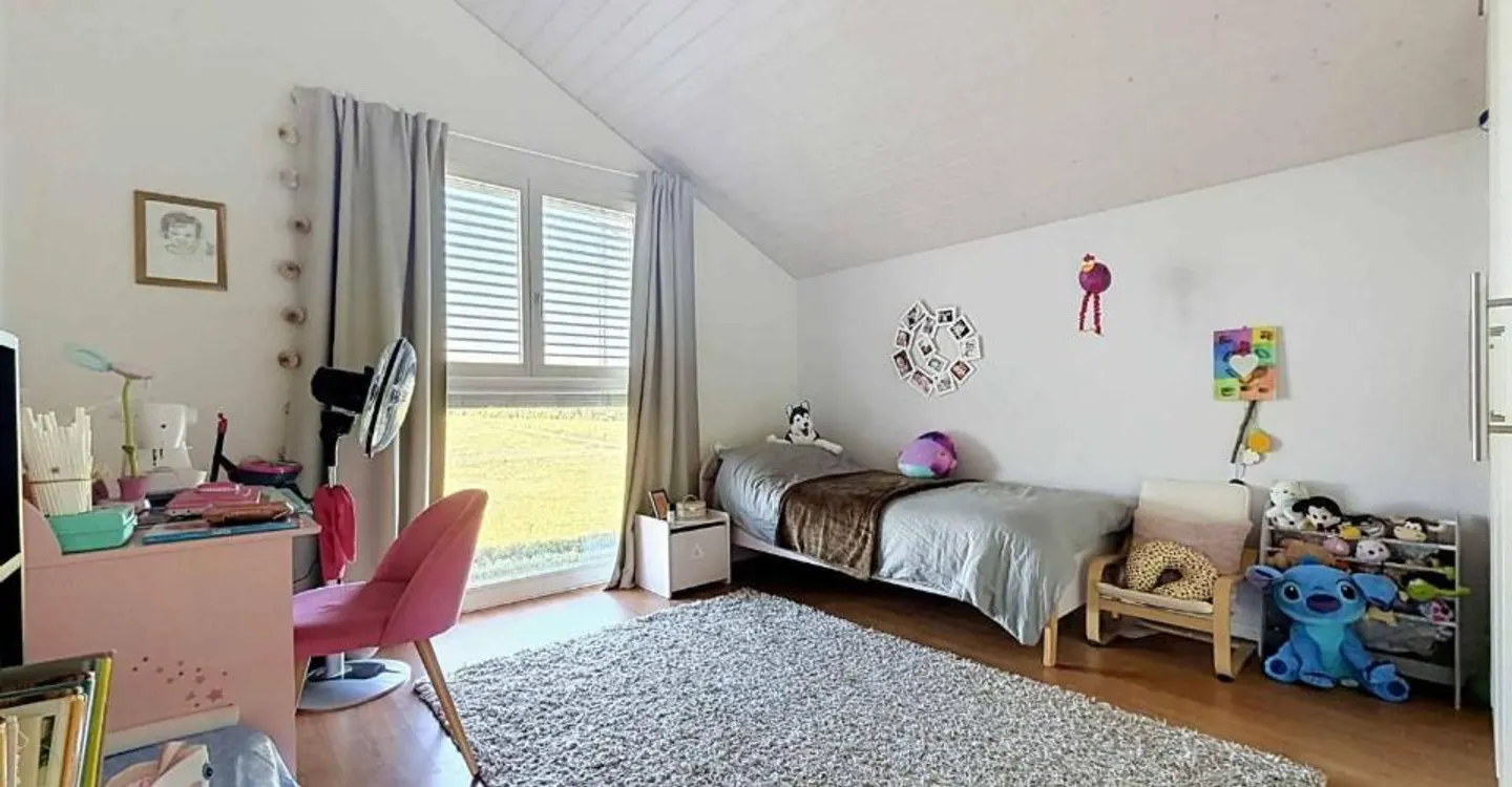 Villa familiale de 5.5 pièces avec terrasse et jardin - Foto 10 von 12
