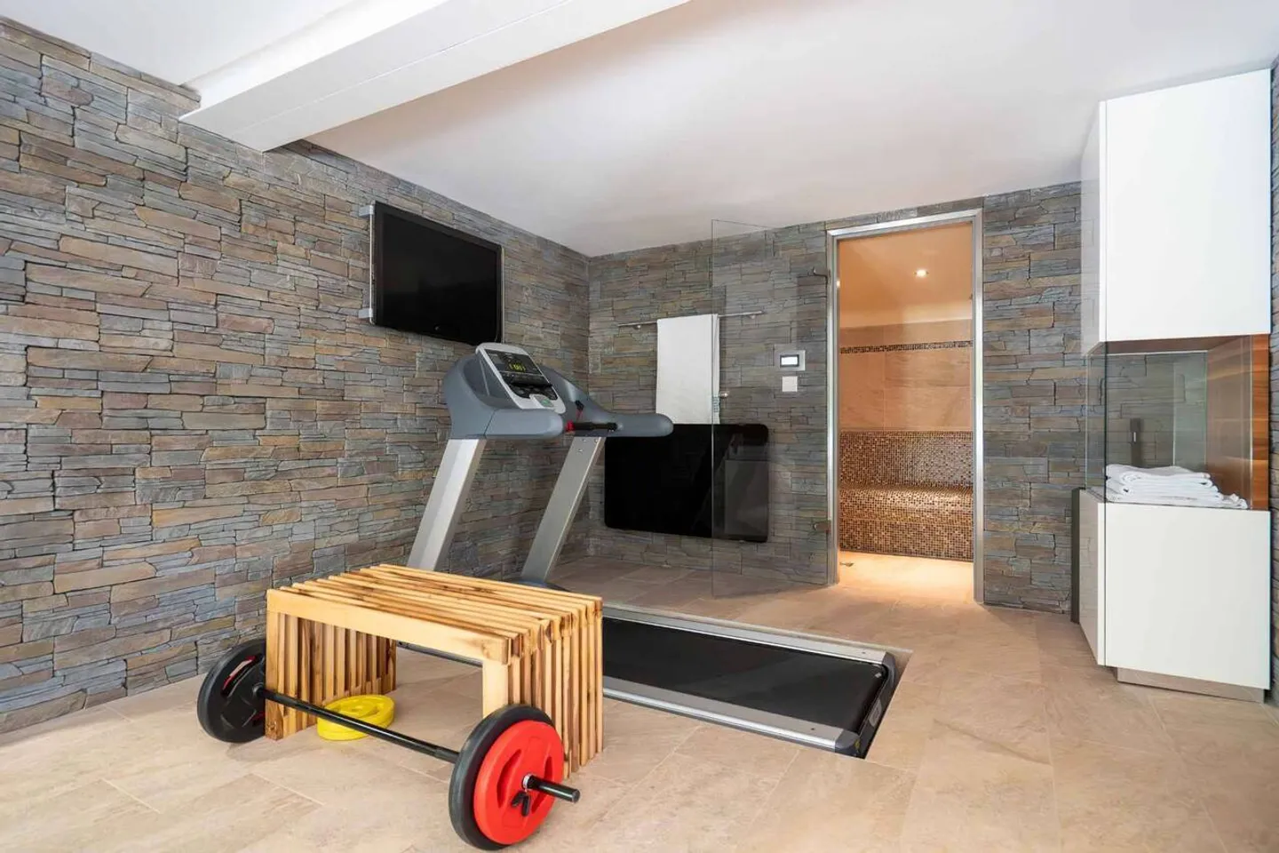 Prestigeträchtige Residenz in einem Wohngebiet - Foto 11 von 13