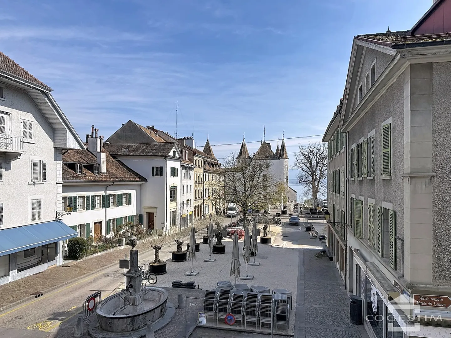 Arcade - Foto 1 von 13