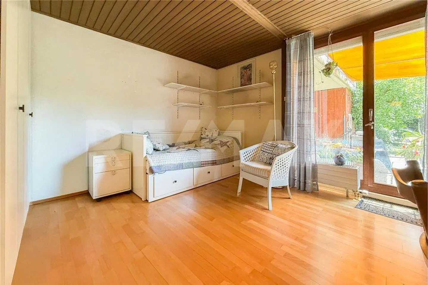 Appartamento con terrazza con vista spettacolare e giardino aggiuntivo a Zei... - Foto 8 di 13