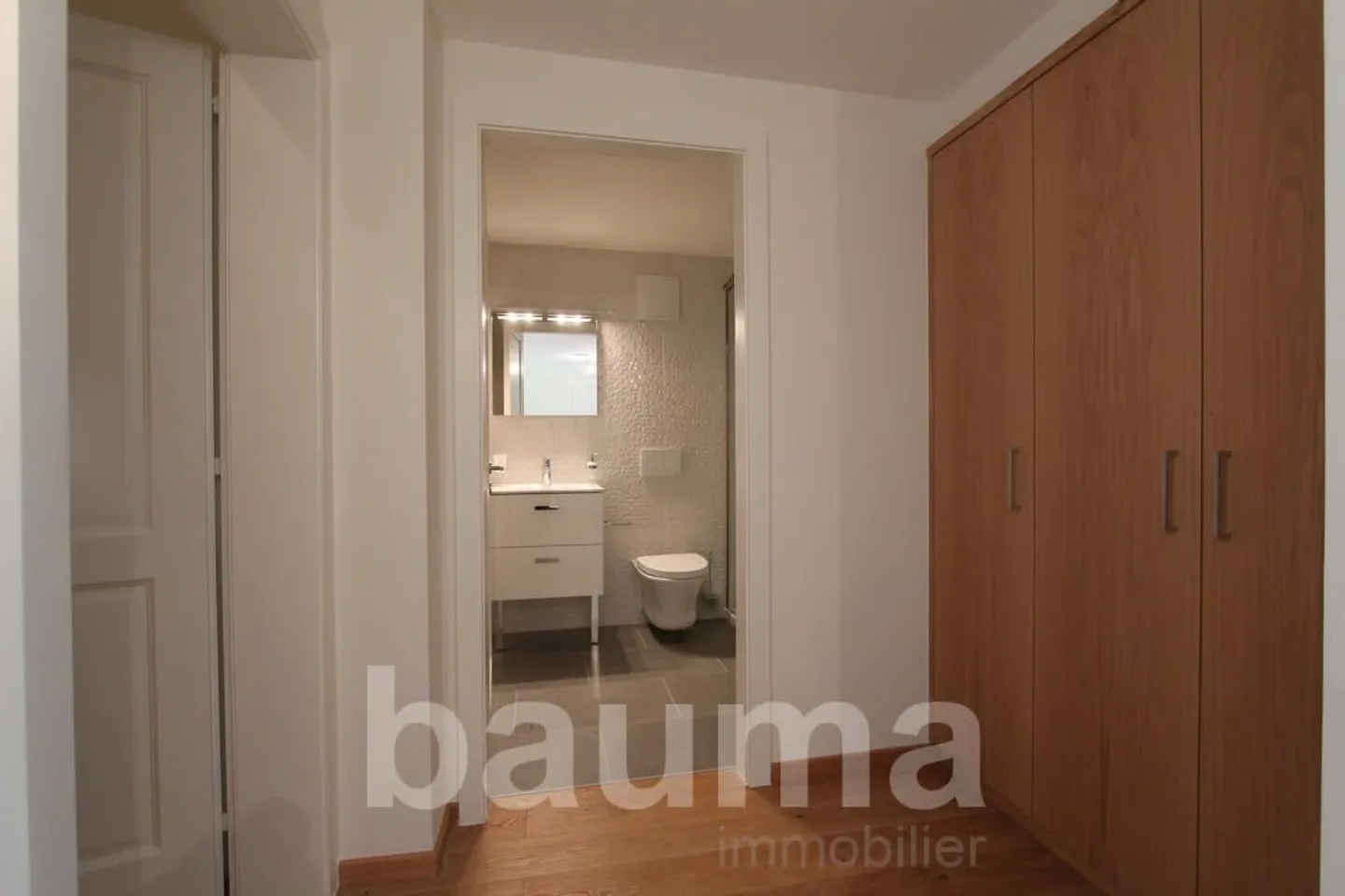 LOT 1 - 4,5 pièces en duplex avec jardin - Foto 8 di 13