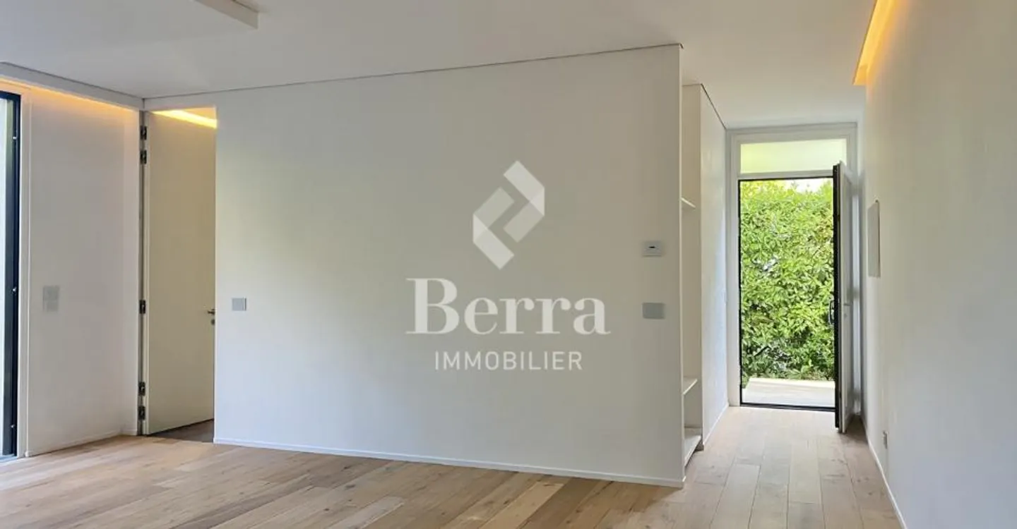 3.5-room apartment of 75 m² – Garden-level with terrace - Photo 4 of 11