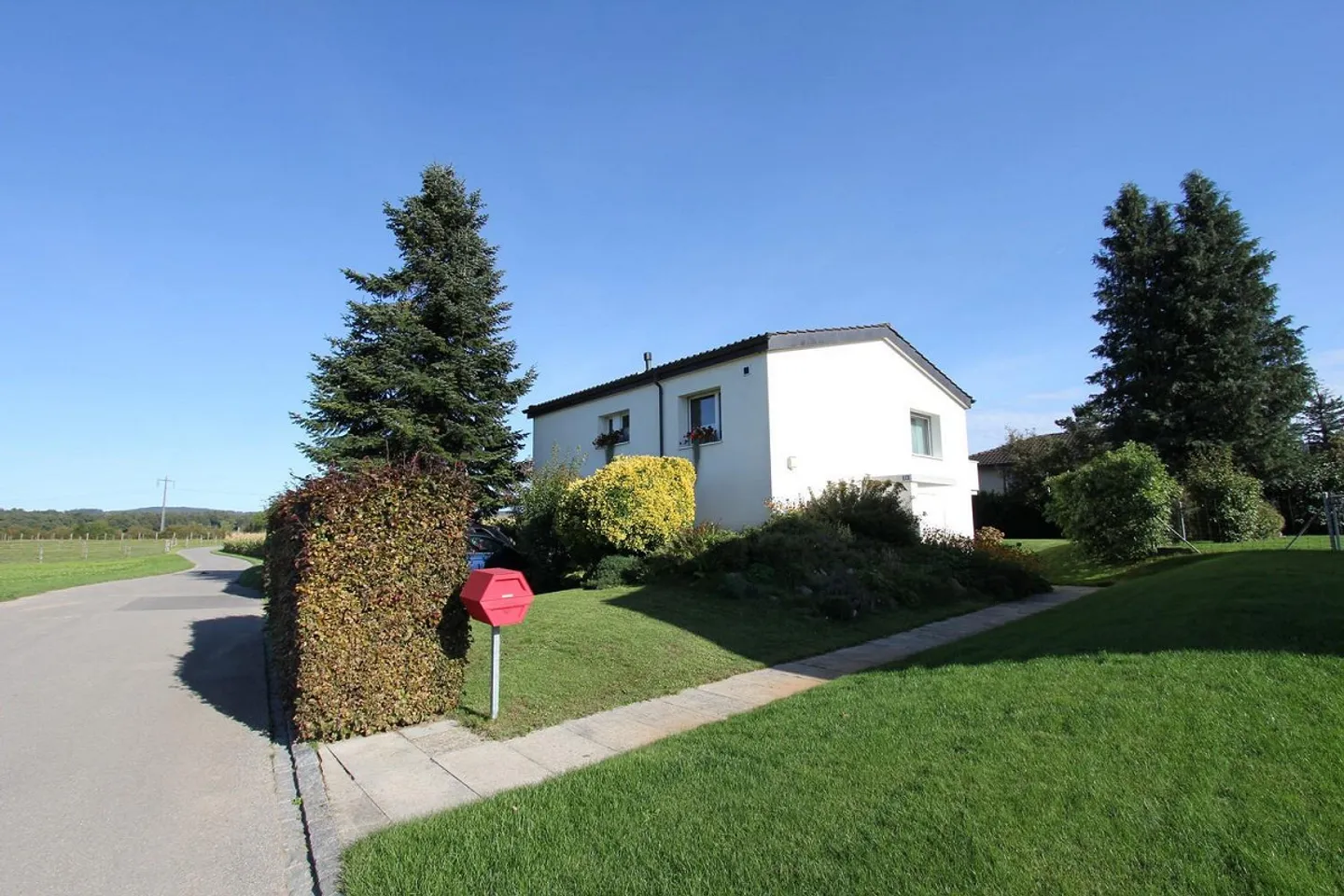 Maison individuelle bien entretenue dans un emplacement idéal - Photo 1 sur 11