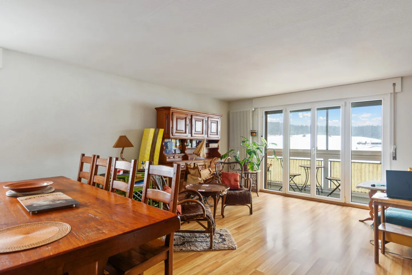 Pièce maîtresse à Le Locle : Espace, Lumière et Vue Panoramique - Photo 3 sur 11