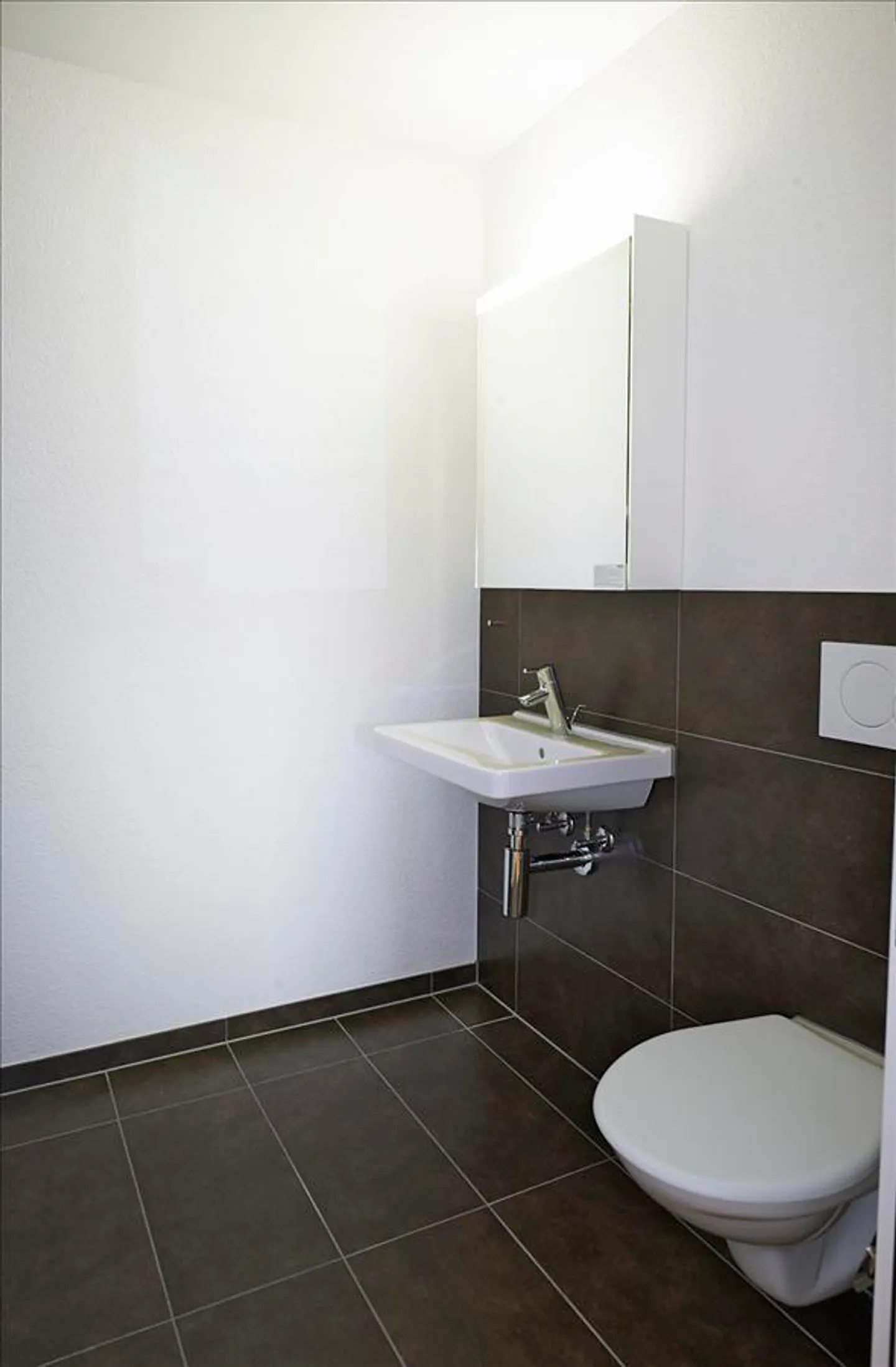 Vivere moderno con patio privato garantito! - Foto 7 di 7