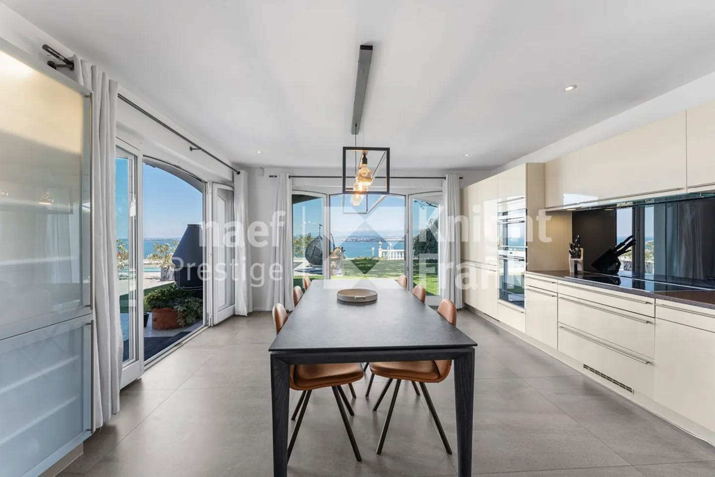 Villa for sale - Photo 8 of 13