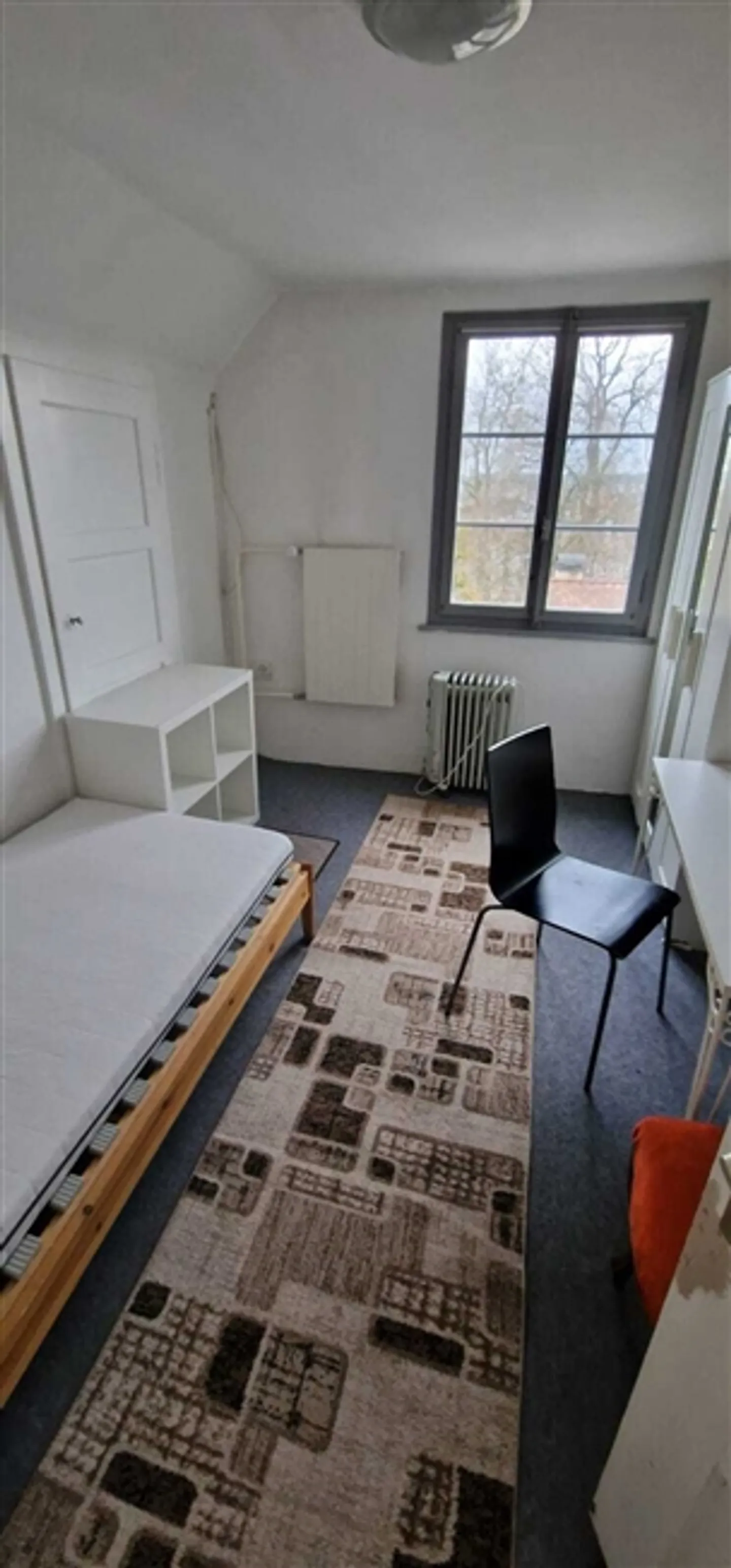 «Möbliertes Zimmer in Schaffhausen nahe Bahnhof» - Foto 1 von 5