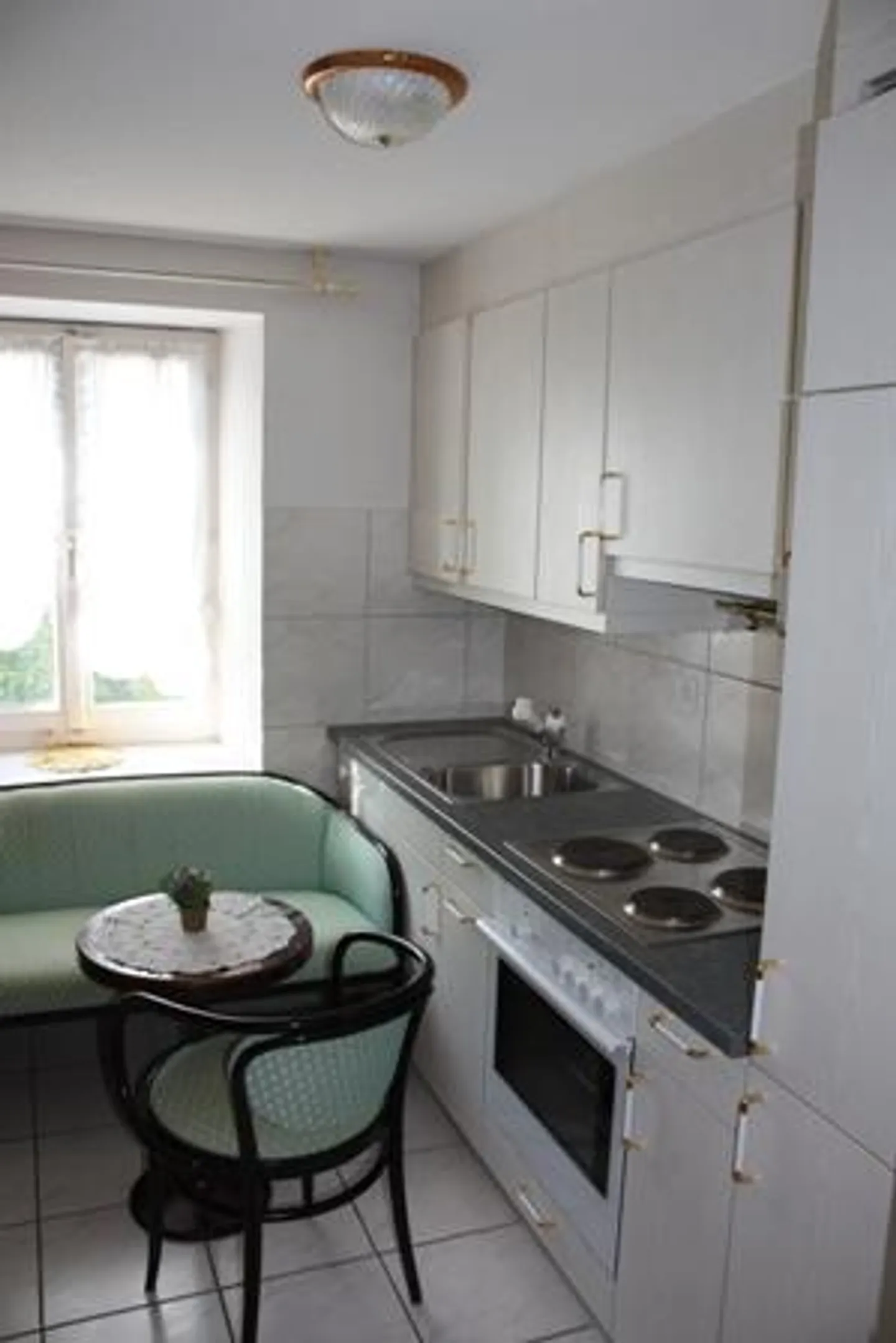 Studio lumineux et meublé - Photo 4 sur 6