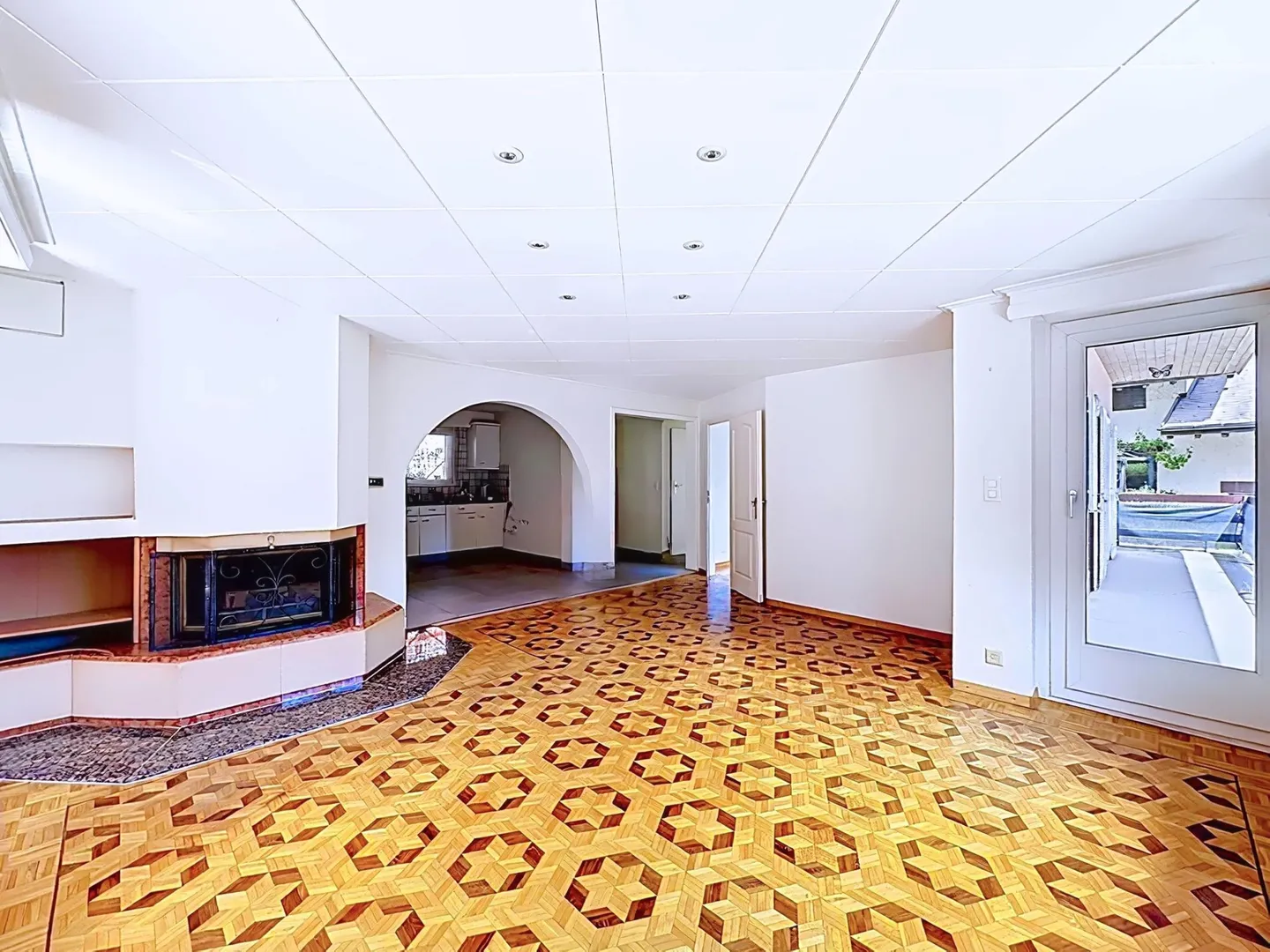 Apartment for sale - Photo 1 of 12