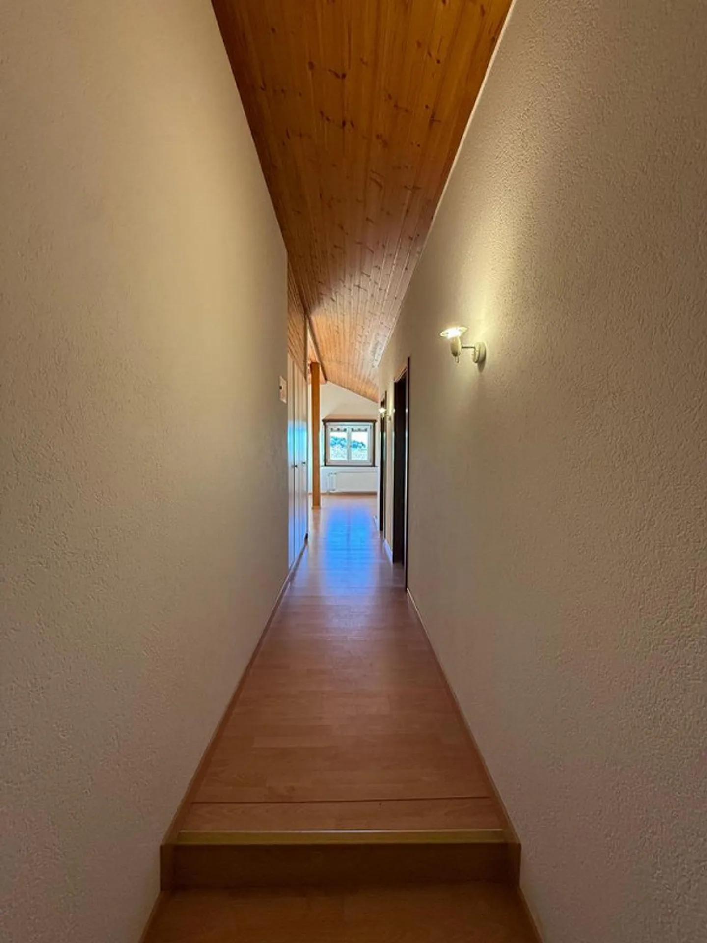 Accogliente appartamento mansardato 2.5 al 3° piano - Foto 8 di 10