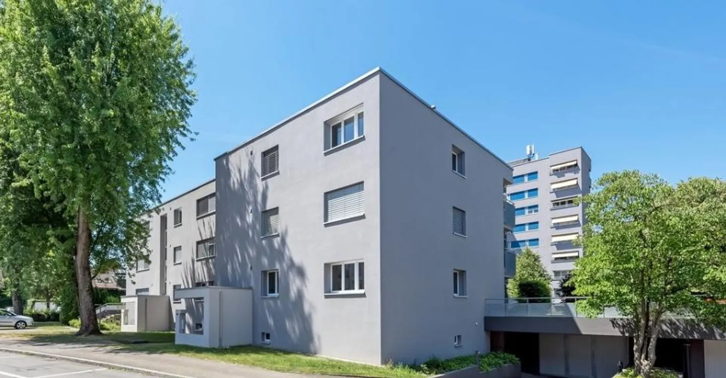 Einstellplatz Nähe Bahnhof Lenzburg - Foto 1 von 1