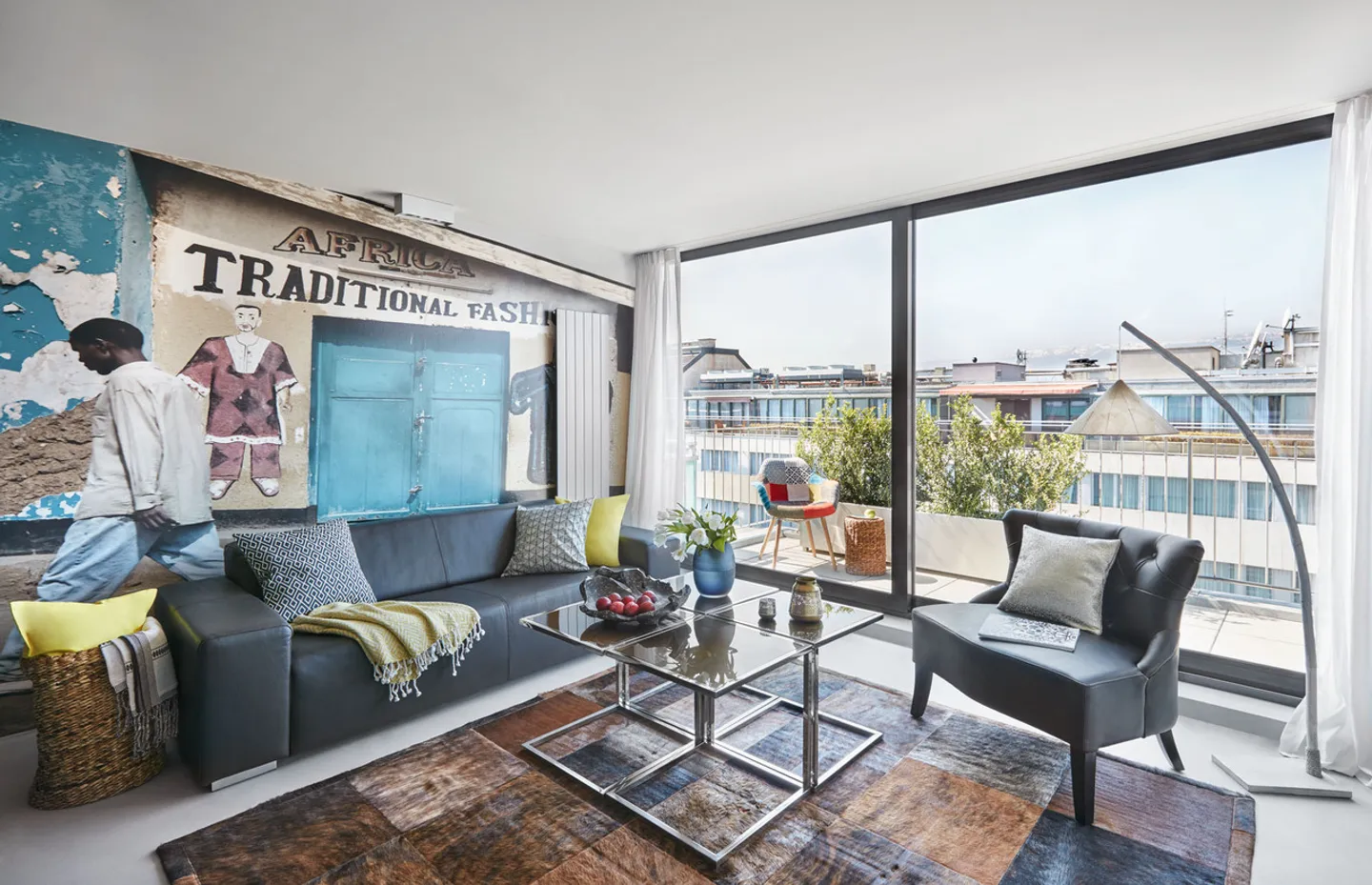 Elegant 4-Room Apartment in Geneva - Photo 3 of 4