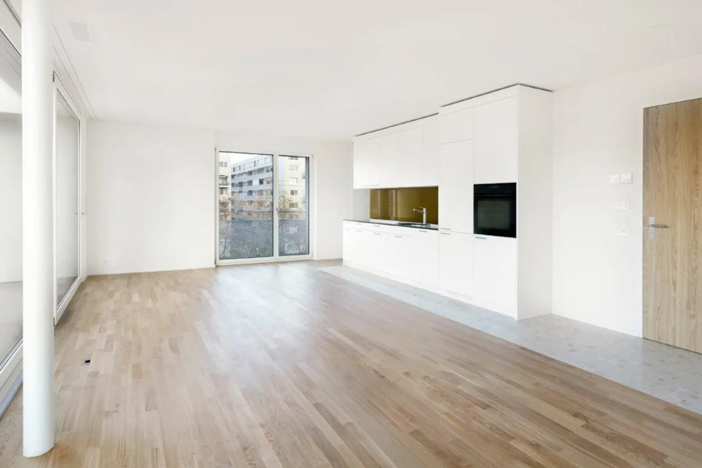 Attractive 3.5-room penthouse apartment with large terrace - Photo 3 of 9