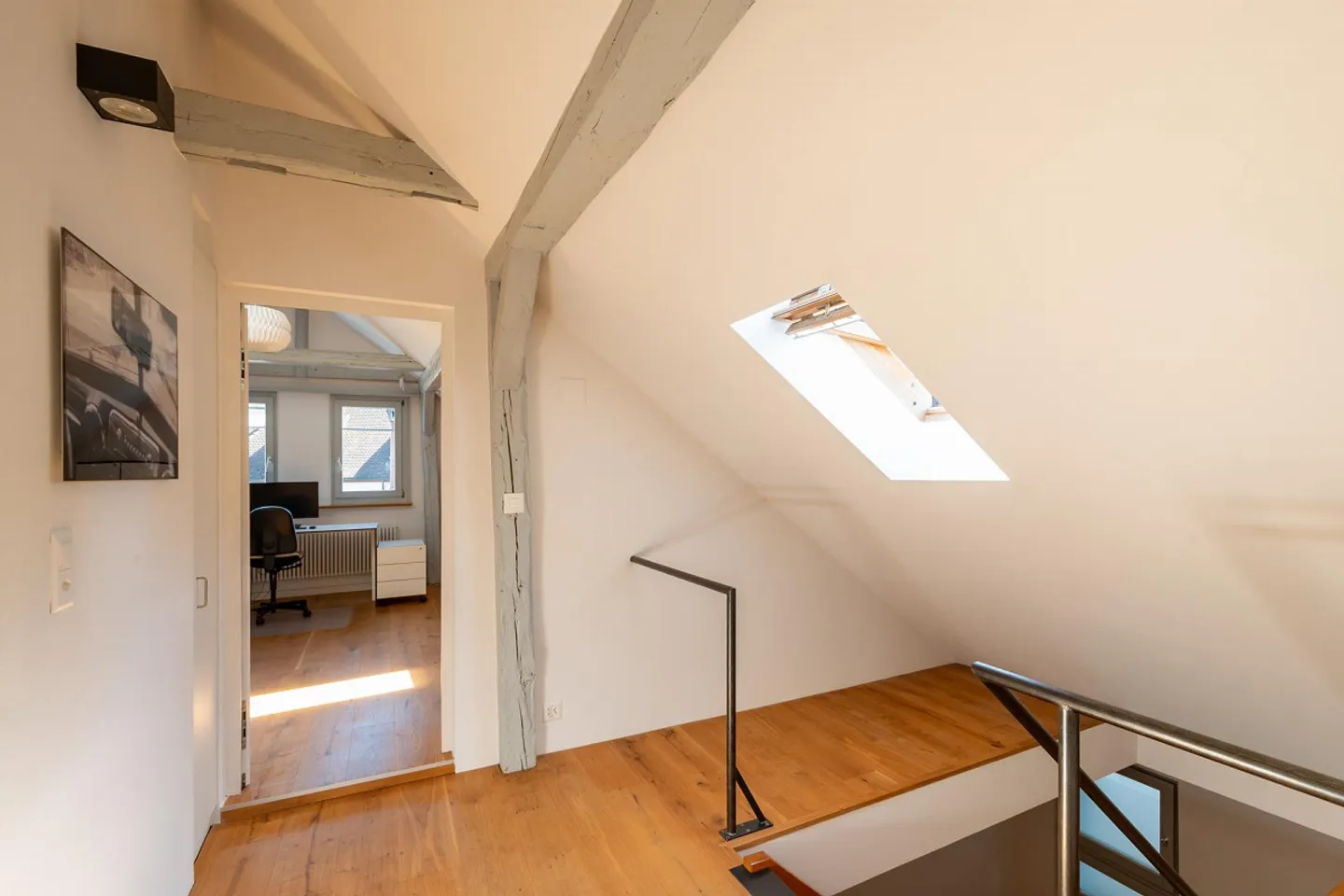 Casa a schiera storica con design interno moderno - Foto 12 di 26