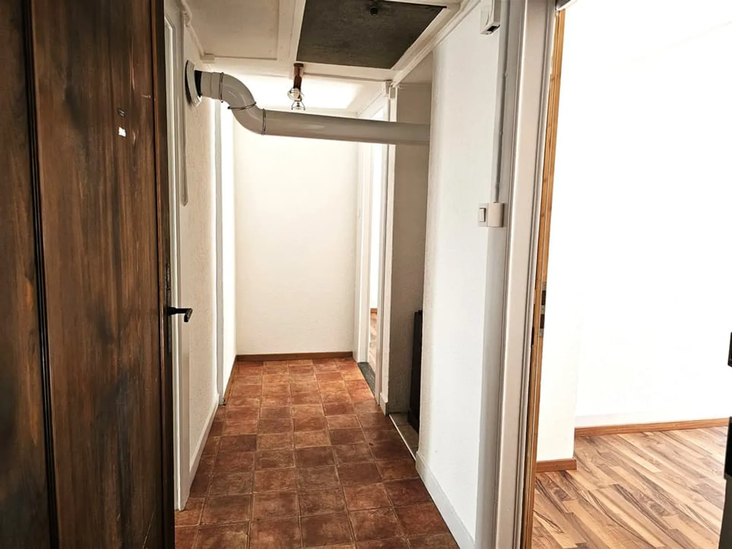 Charming renovated 2-room apartment in Laténa - Photo 4 of 8