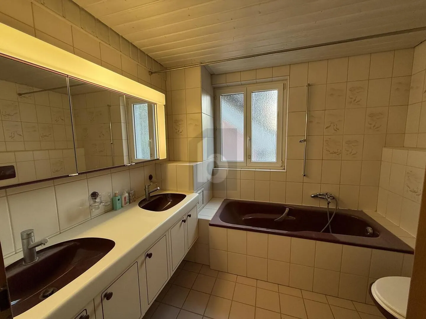 Charmantes Zuhause auf zwei Ebenen - Foto 5 von 6