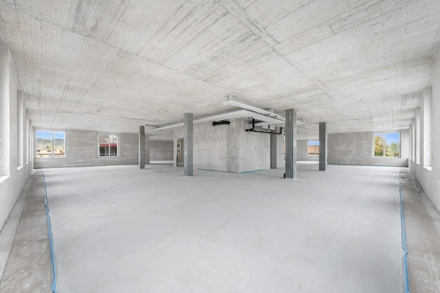 Spazio ufficio in affitto - Foto 2 di 12