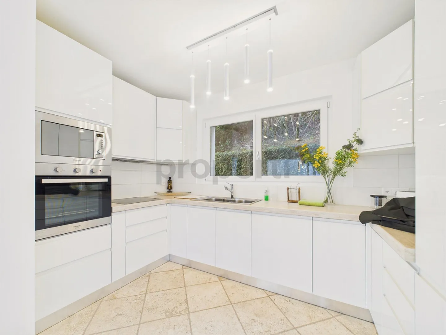 Villa di charme a Morcote con giardino e vista lago mozzafiato - Foto 5 von 14